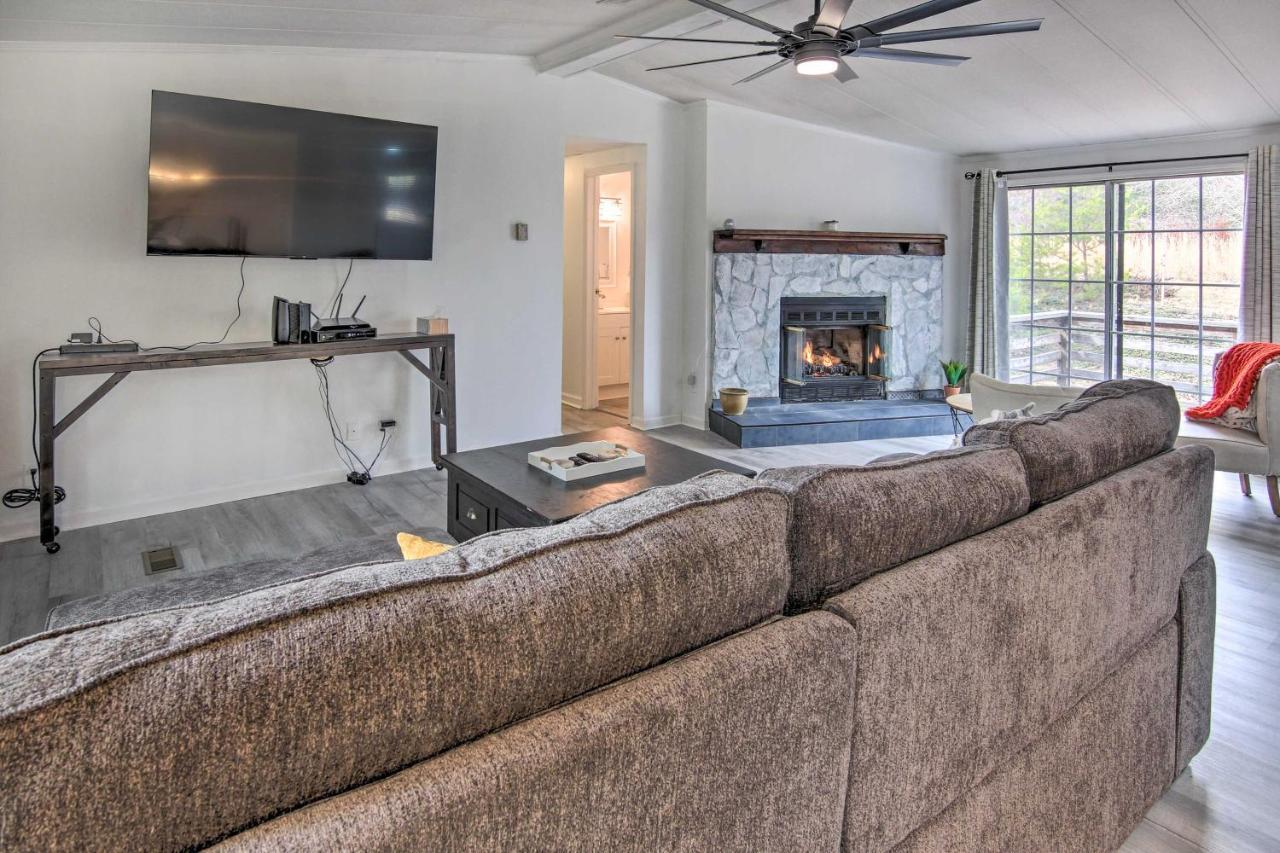 Cozy Asheville Cottage With Grill And Fire Pit! Buitenkant foto